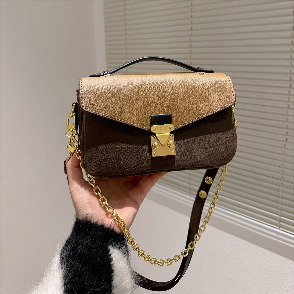 Famous Designer POCHETTE METIS EAST WEST Shoulder bag Monogram coated canvas Removable and adjustable shoulder strap High quality leather handbag M46279, Color3
Famous Designer POCHETTE METIS EAST WEST Shoulder bag Monogram coated canvas Removable and adjustable shoulder strap High quality leather handbag M46279, Color3