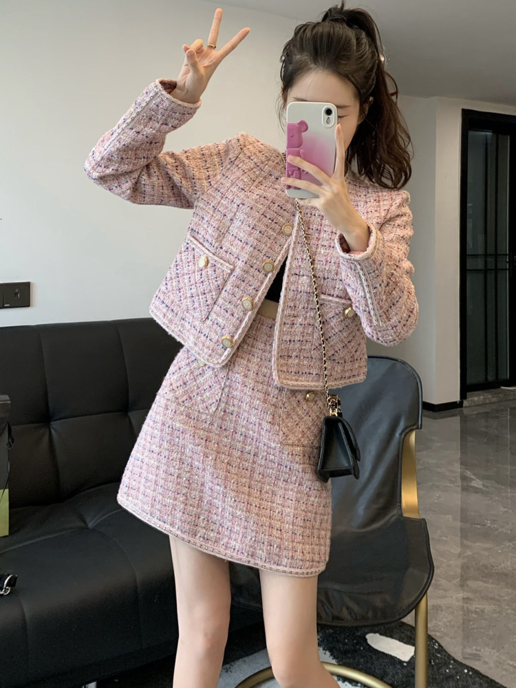 Two Piece Dress Small Fragrance Vintage Tweed Two Piece Set Women Crop Top Woolen Short Jacket Coat Mini Skirts Sets Pink Two Piece Suits 230503