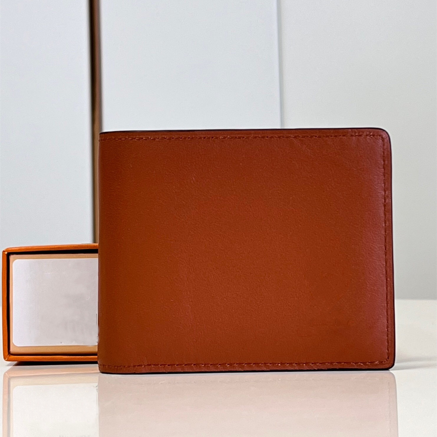 Top quality men Purses M81770 short clip Multiple money clips Brown cowhide letter Compartments Wallet Genuine Leather purse Fashion luxury Designer, Brown 7.5*11.1*1cm
Top quality men Purses M81770 short clip Multiple money clips Brown cowhide letter Compartments Wallet Genuine Leather purse Fashion luxury Designer, Brown 7.5*11.1*1cm