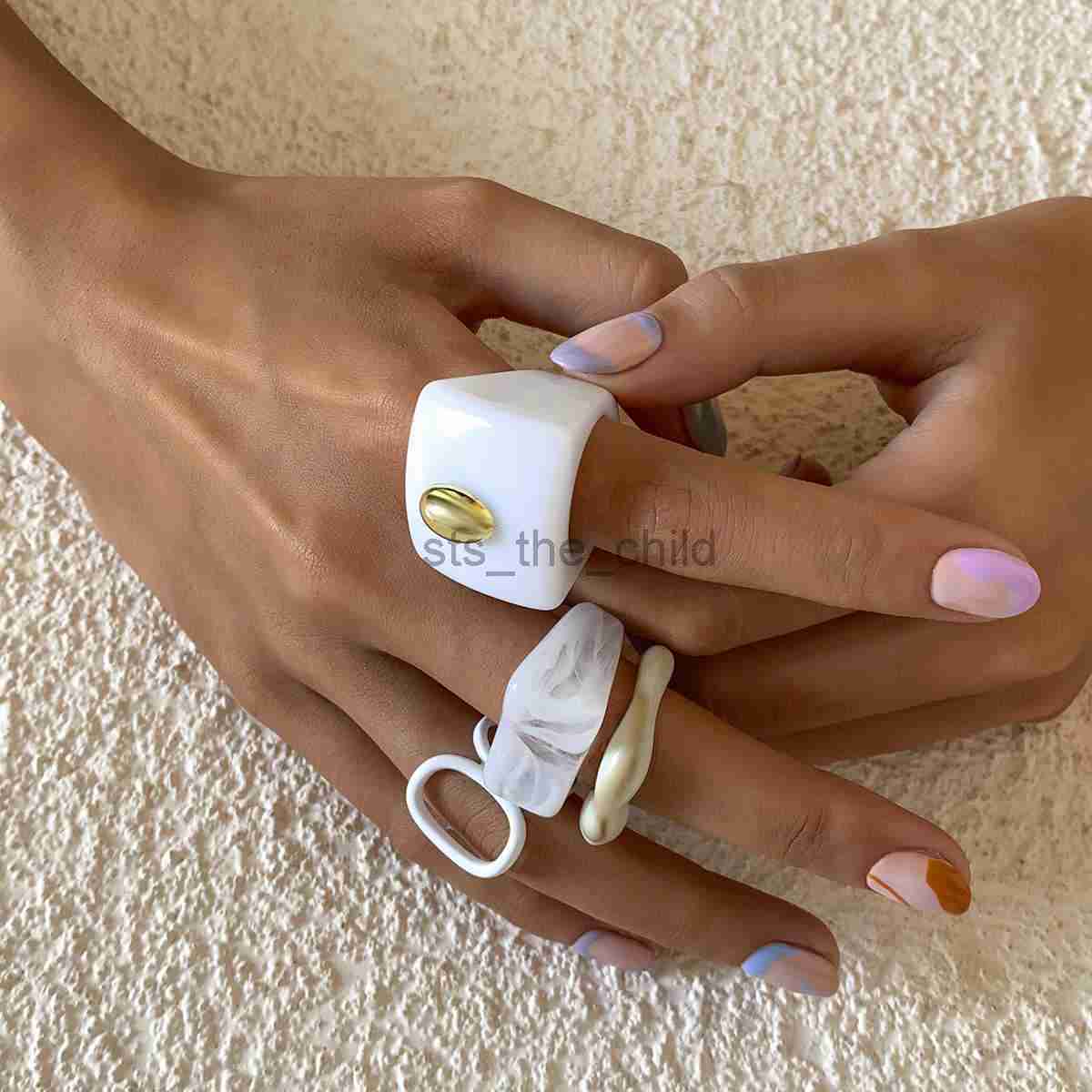 2023 Ring For Women New Ins Aesthetic Colorful Transparent Resin Acrylic Ring Set Geometric Irregular Square Jewelry Y2302