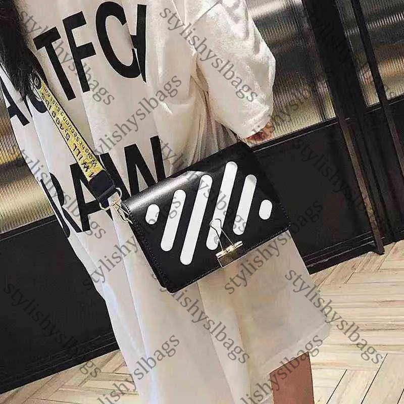 Designer Bag Totes Versatile Style Shoulder Bag New Summer Womens Fashion Color Messenger Crossbody Handbags Small Mini PU Fashion Square Bag, Red
Designer Bag Totes Versatile Style Shoulder Bag New Summer Womens Fashion Color Messenger Crossbody Handbags Small Mini PU Fashion Square Bag, Red
