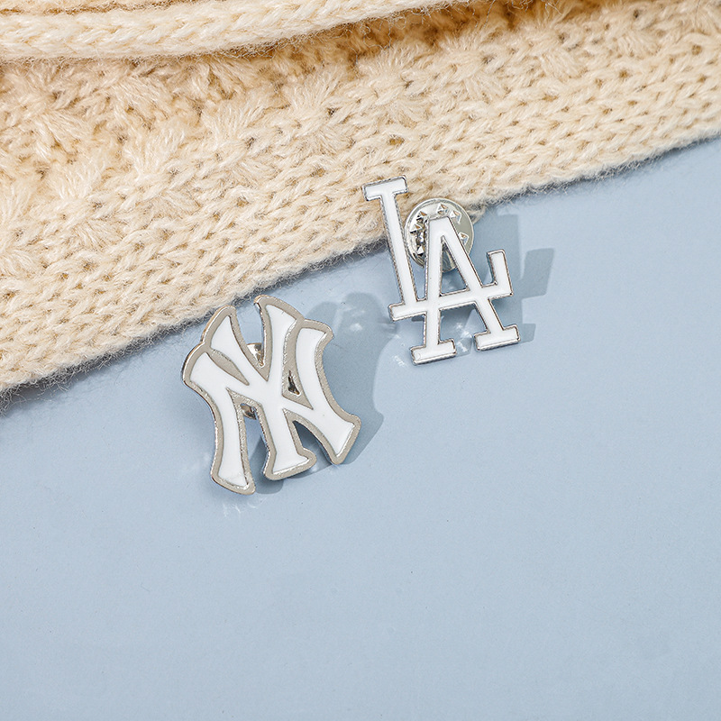 balls brooch Cute Anime Movies Games Hard Enamel Pins Collect Metal Cartoon Brooch Backpack Hat Bag Collar Lapel Badges, Color #1
balls brooch Cute Anime Movies Games Hard Enamel Pins Collect Metal Cartoon Brooch Backpack Hat Bag Collar Lapel Badges, Color #1