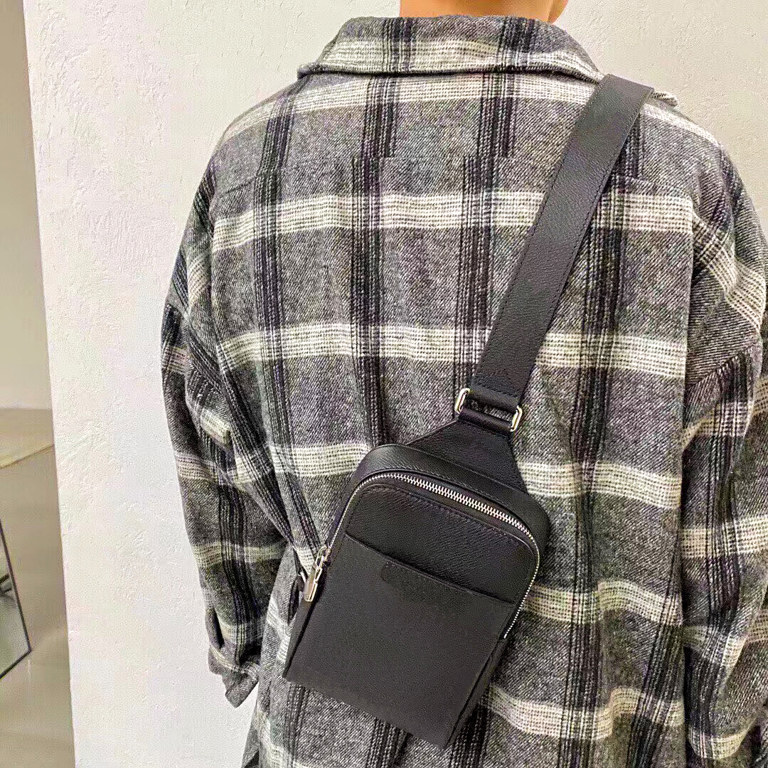 Fashion Man bags outdoor Slingbag Black flower bags Womens designer purse louvis cross body men luxury tote handbag Shoulder hobo bag Genuine Leather clutch bag, Army green
Fashion Man bags outdoor Slingbag Black flower bags Womens designer purse louvis cross body men luxury tote handbag Shoulder hobo bag Genuine Leather clutch bag, Army green