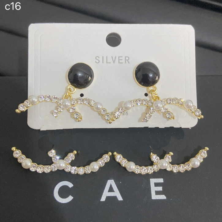 Charm Pearl Diamond Earring Luxury Women Dangle Jewelry 18K Gold Plated Family Gift Earrings Fashion Spring New Women's Love Earrings Wholesale
Charm Pearl Diamond Earring Luxury Women Dangle Jewelry 18K Gold Plated Family Gift Earrings Fashion Spring New Women's Love Earrings Wholesale