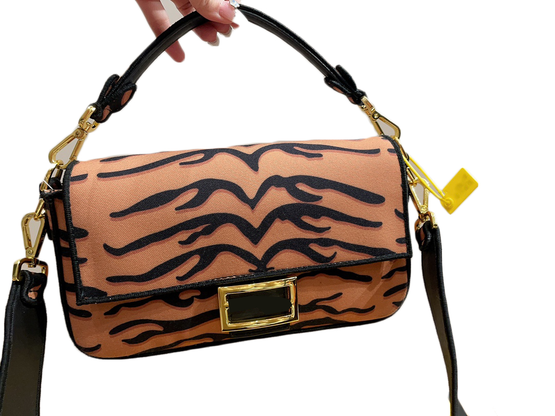 F Luxury brand Bag 2023 new tiger stripe bag high-quality fashion trend shoulder bag, Grey mini
F Luxury brand Bag 2023 new tiger stripe bag high-quality fashion trend shoulder bag, Grey mini