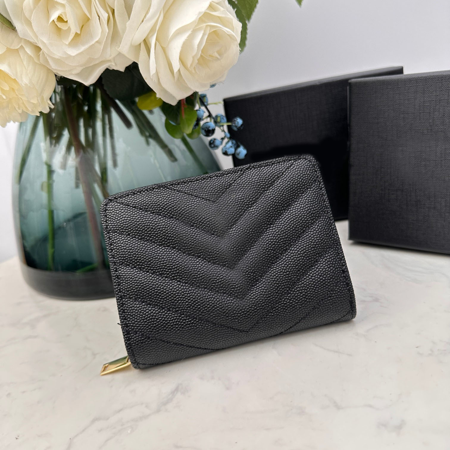 High quality fashion designer wallet card and coin famous wallet leather woman wallet card clip coin wallet with gift box free ship1890, Silver
High quality fashion designer wallet card and coin famous wallet leather woman wallet card clip coin wallet with gift box free ship1890, Silver