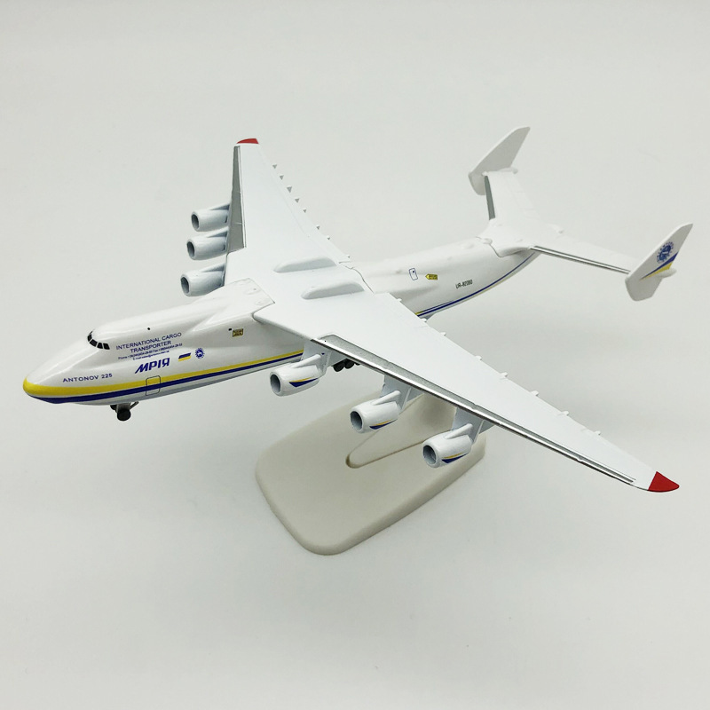 Aircraft Modle ANTONOV 225 An-225 Alloy Metal Soviet Union Air Mriya WORLD BIGGEST CARGO Diecast Aircraft Wheels Airplane Model Plane 230503
Aircraft Modle ANTONOV 225 An-225 Alloy Metal Soviet Union Air Mriya WORLD BIGGEST CARGO Diecast Aircraft Wheels Airplane Model Plane 230503