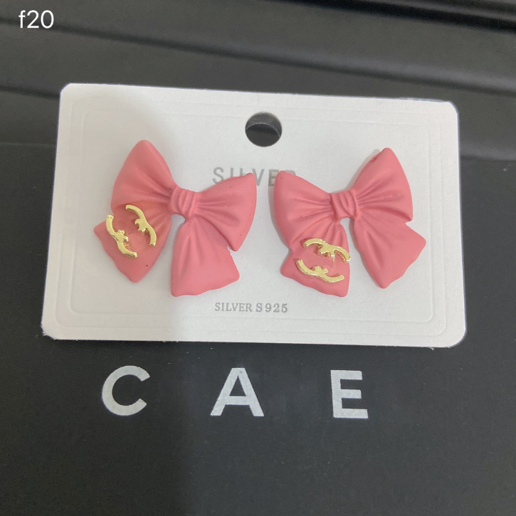 Fashion Pink Bow Earring Charm 2023 New Style Women Stud Earrings Designer Gift Jewelry Fashion Exquisite Love 18K Gold Earrings Party Jewelry Wholesale
Fashion Pink Bow Earring Charm 2023 New Style Women Stud Earrings Designer Gift Jewelry Fashion Exquisite Love 18K Gold Earrings Party Jewelry Wholesale