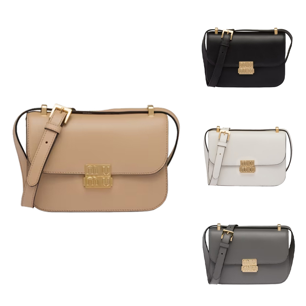 mini pochette Luxury miui black clutch bag Women mens designer fashion pouch Shoulder bags tote handbag envelope wallet crossbody Genuine leather toiletry Bags, White
mini pochette Luxury miui black clutch bag Women mens designer fashion pouch Shoulder bags tote handbag envelope wallet crossbody Genuine leather toiletry Bags, White