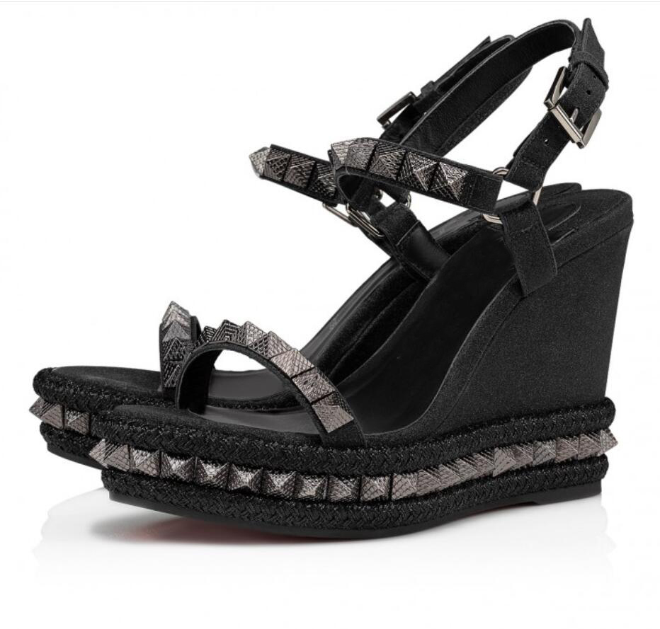 Summer sandal reds sole wedge high heels Pyraclou 110mm Heel Espadrilles black Glittered calf leather and spikes Black ankle strap luxury design brand box
Summer sandal reds sole wedge high heels Pyraclou 110mm Heel Espadrilles black Glittered calf leather and spikes Black ankle strap luxury design brand box