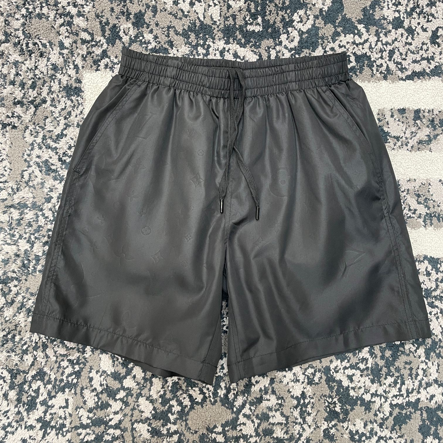 2023 summer new great mens designer luxury swimming beach shorts pants ~ US size shorts ~ designer beach shorts pants for men, Black
2023 summer new great mens designer luxury swimming beach shorts pants ~ US size shorts ~ designer beach shorts pants for men, Black