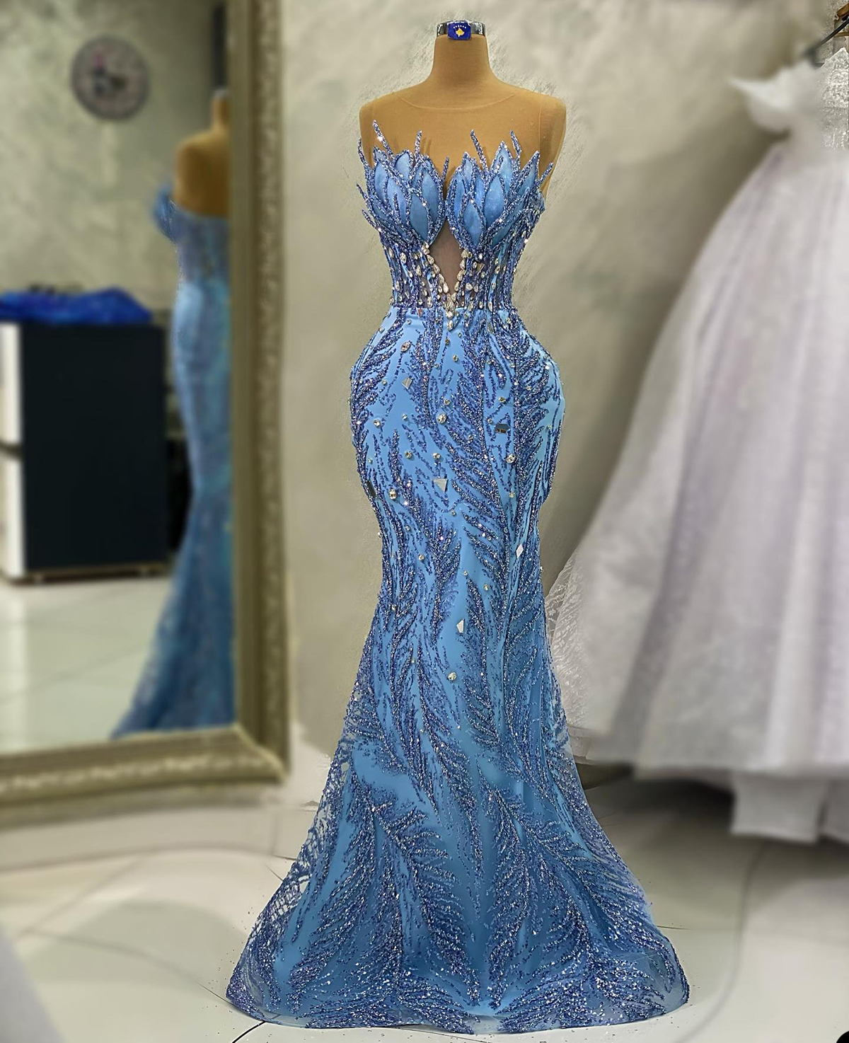 Luxury Mermaid Prom Dresses Sweetheart Flower Design Sleeveless Shining Applicants Beads on Tulle Floor Length Custom Made Plus Size Party Dress Vesti