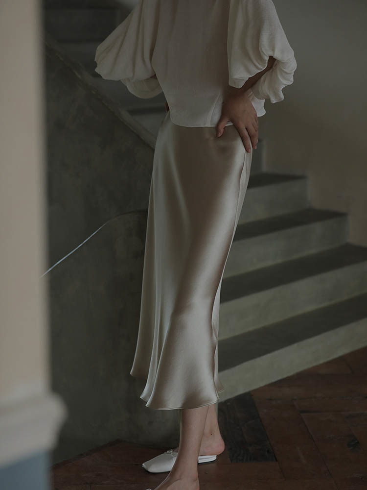 Skirts Elegant Women s Korean Fashion Satin Silk A line Skirt Office Black Champagne Long Summer Woman 2023 230503