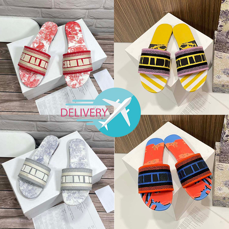 2023 luxury Designer Embroidered Fabric Sandals Slippers Slides Shoes men and women couple models classic outdoor slippers trend casual coat beach slippers, Color #5
2023 luxury Designer Embroidered Fabric Sandals Slippers Slides Shoes men and women couple models classic outdoor slippers trend casual coat beach slippers, Color #5