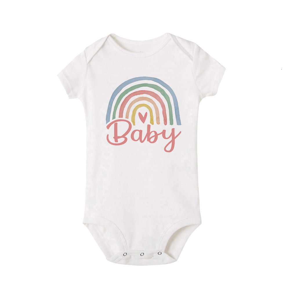 Family Matching Outfits Rainbow Outfit Dad Mom and Me Shirt Fashion Baby Bodysuits Brother Sisters Life Look 230504