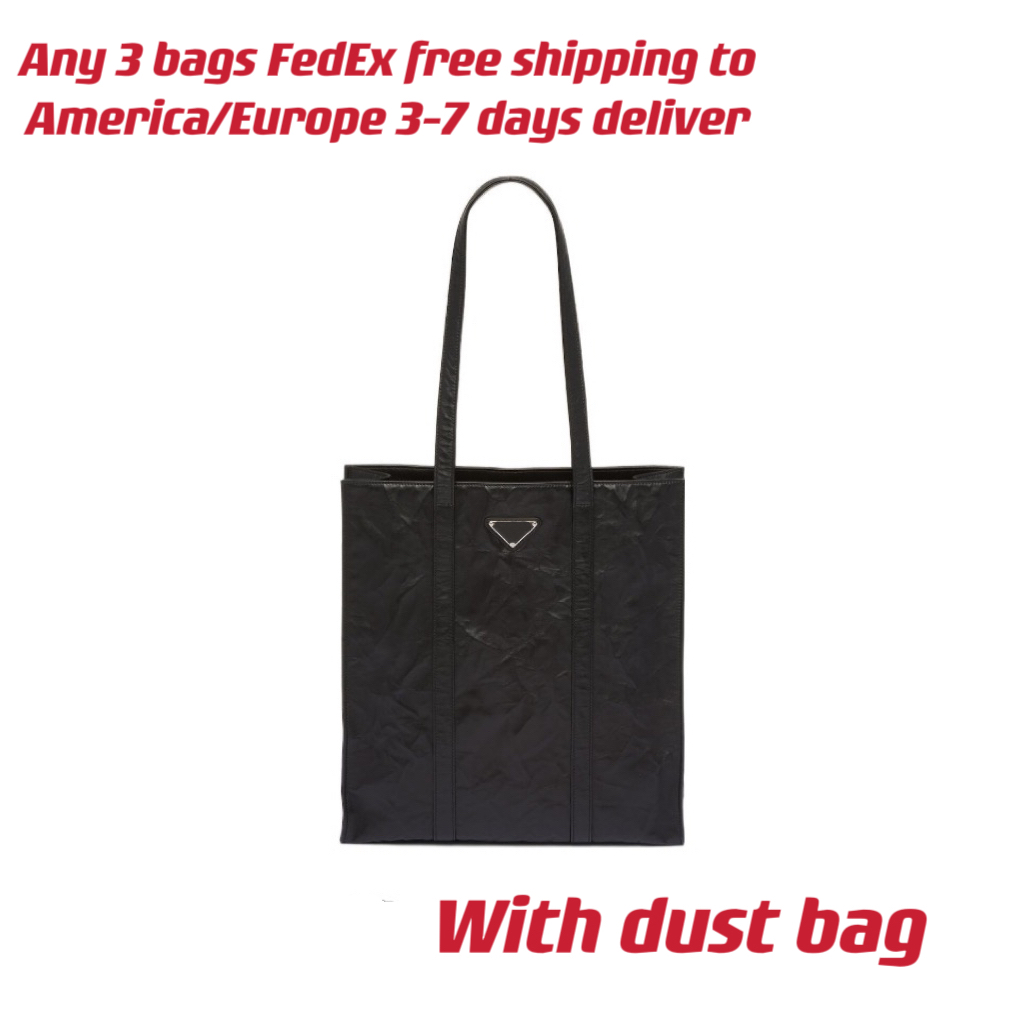 Lady Small Antique Nappa Leather Tote Bags 33cm Enameled metal triangle logo on the front Handmade wrinkled effect Woman Designer Casual Totes, Purple
Lady Small Antique Nappa Leather Tote Bags 33cm Enameled metal triangle logo on the front Handmade wrinkled effect Woman Designer Casual Totes, Purple