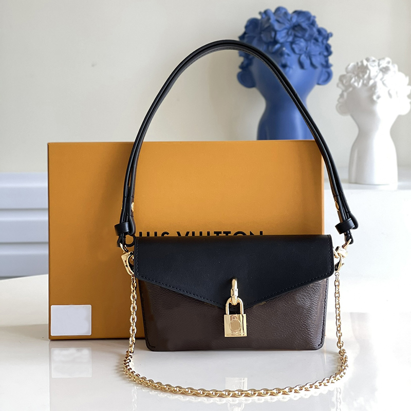 10A designer bag women bag Canvas and smooth cow leather clamshell with detachable chain and detachable and adjustable shoulder strap LV071
10A designer bag women bag Canvas and smooth cow leather clamshell with detachable chain and detachable and adjustable shoulder strap LV071