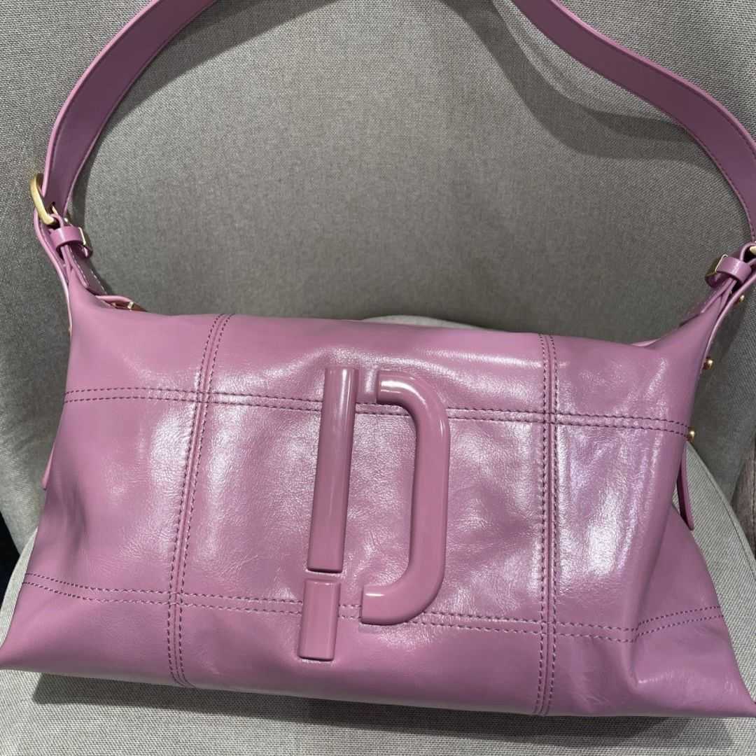 929uni PECO Pillow Bag p929 UNI Series Small large sailor Bag Soft Tote Bag fashion Single Shoulder designer Sports Leisure Crossbody BAG 3B#, 1 pink
929uni PECO Pillow Bag p929 UNI Series Small large sailor Bag Soft Tote Bag fashion Single Shoulder designer Sports Leisure Crossbody BAG 3B#, 1 pink