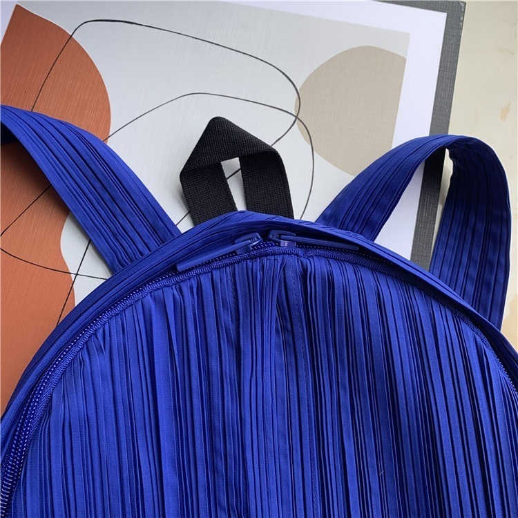 Evening Bags YUDX Miyake Pleated Japanese Series Fold Lightweight Solid Color Backpack for Women Weight Light Capacity Fanny Pack 230504