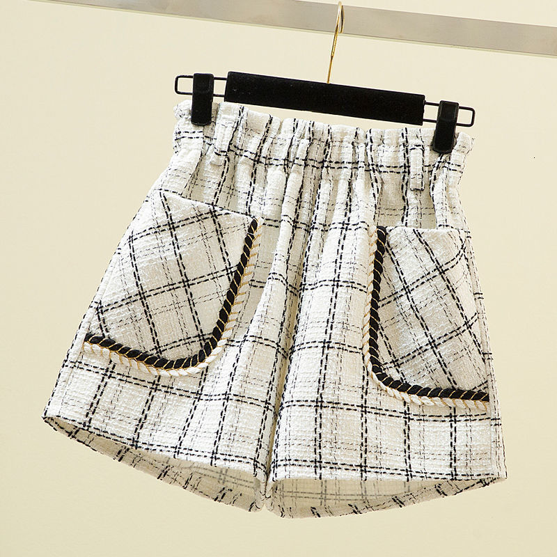 Women's Shorts Autumn Winter Women Shorts Wide Leg High Waist Female Fashionable Woolen Tweed Checkered Ladies Shorts Trousers Q31 230504