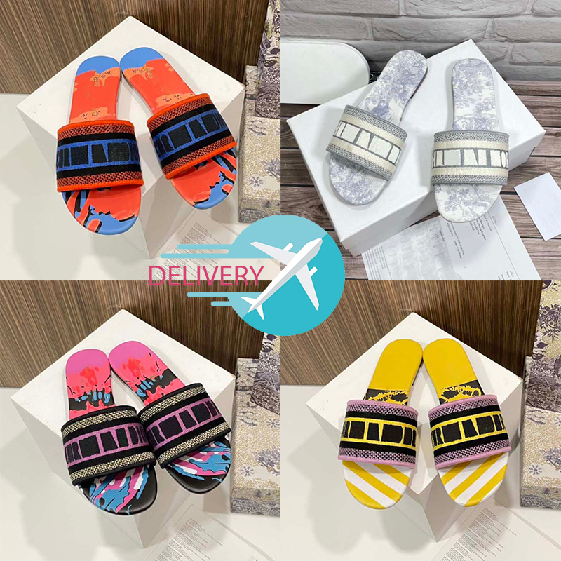 2023 Designer Embroidered Fabric Sandals Slippers Slides Shoes men and women couple models classic outdoor slippers trend casual coat beach slippers 35-42, Color #9
2023 Designer Embroidered Fabric Sandals Slippers Slides Shoes men and women couple models classic outdoor slippers trend casual coat beach slippers 35-42, Color #9