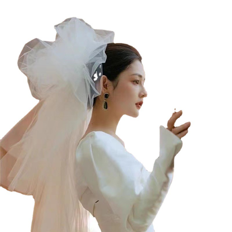 Bridal headdress with fluffy cloud shaped multi-layer headdress for high-end wedding Bridal Veils