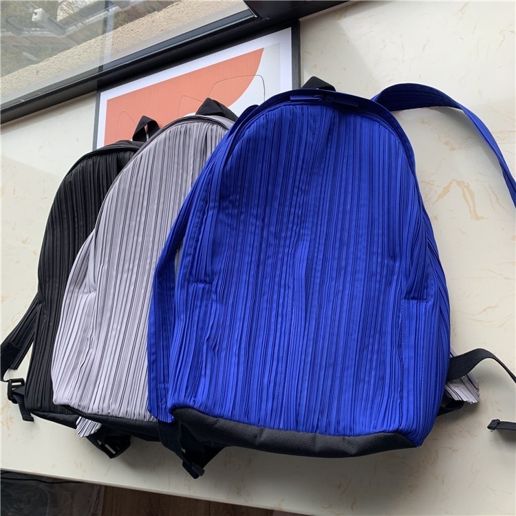 Evening Bags YUDX Miyake Pleated Japanese Series Fold Lightweight Solid Color Backpack for Women Weight Light Capacity Fanny Pack 230504