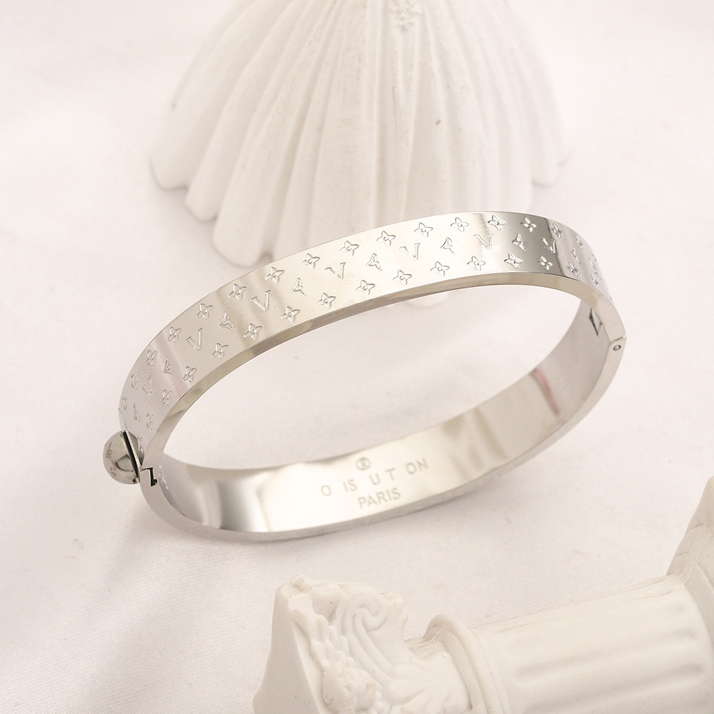 Europe America Designer Bracelets For Women Bangle Luxury Designer Jewelry 18K Gold Plated Stainless steel Wedding Lovers Gift Bangles Wholesale
Europe America Designer Bracelets For Women Bangle Luxury Designer Jewelry 18K Gold Plated Stainless steel Wedding Lovers Gift Bangles Wholesale