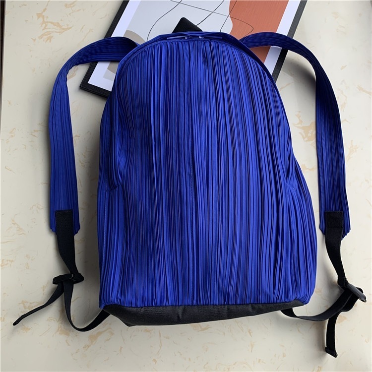 Evening Bags YUDX Miyake Pleated Japanese Series Fold Lightweight Solid Color Backpack for Women Weight Light Capacity Fanny Pack 230504