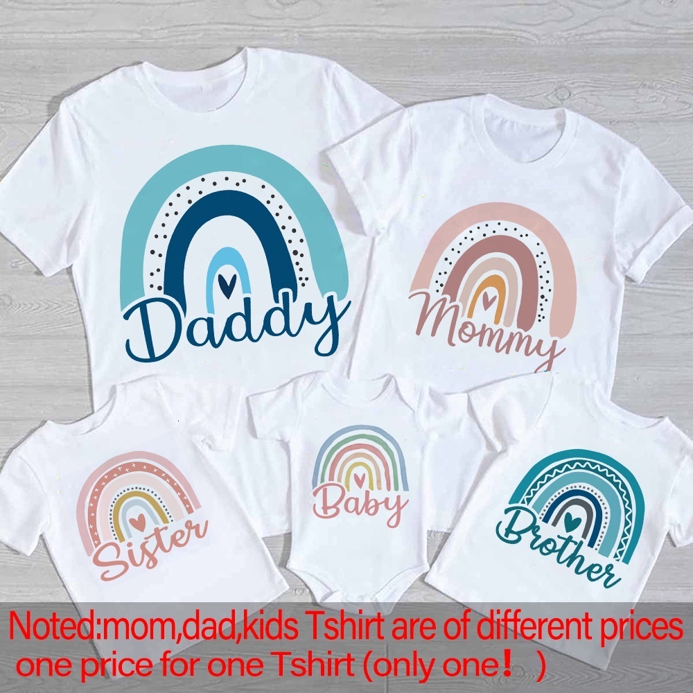 Family Matching Outfits Rainbow Outfit Dad Mom and Me Shirt Fashion Baby Bodysuits Brother Sisters Life Look 230504