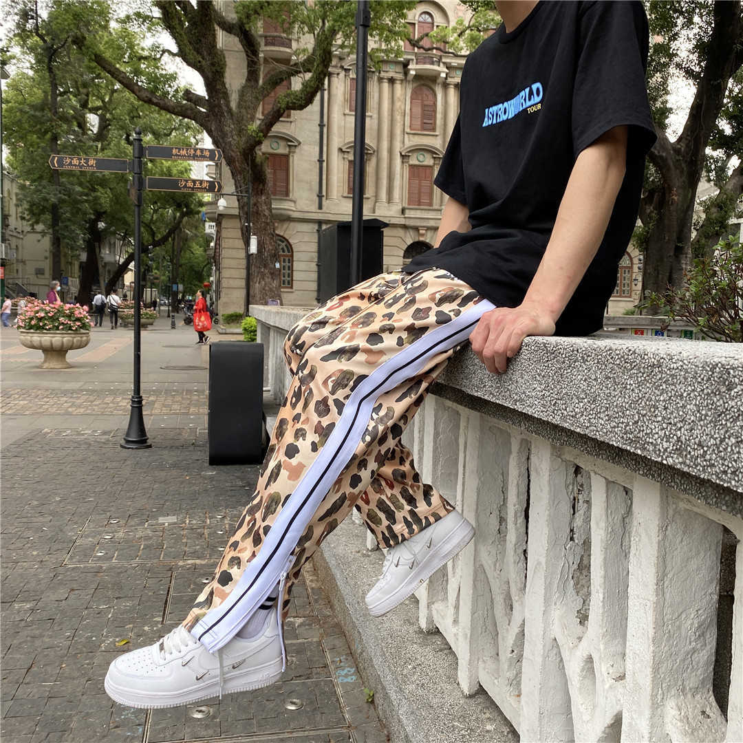 Designer Clothing PA Tracksuits Fashion Pant Palmes Angels Black White Stripe Side Zipper Yellow Camouflage Men's Women's Casual Sports Pants Sportswear For sale
Designer Clothing PA Tracksuits Fashion Pant Palmes Angels Black White Stripe Side Zipper Yellow Camouflage Men's Women's Casual Sports Pants Sportswear For sale