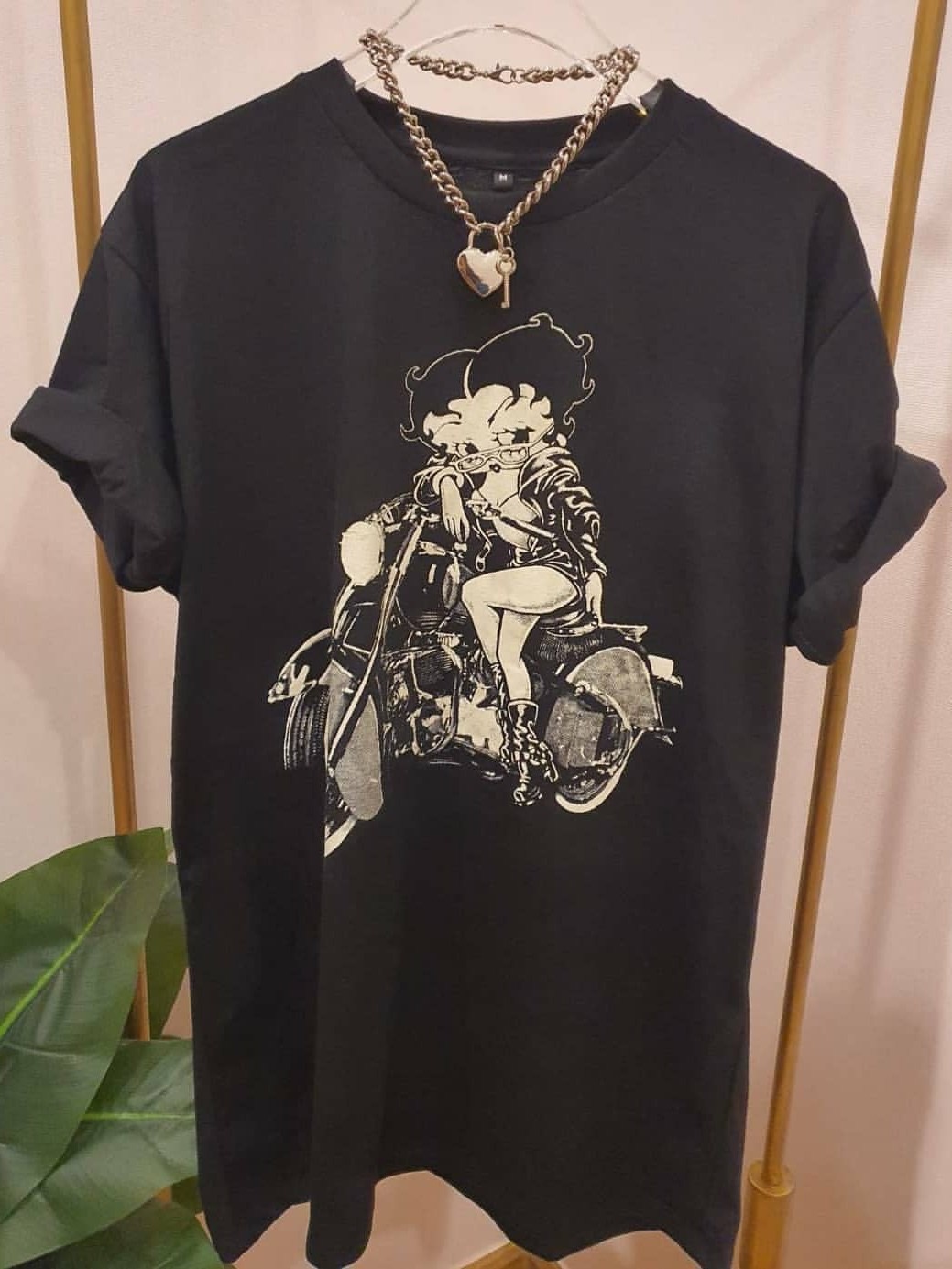 Call me Treasure Spicy Girl T-shirt for Men and Women Couple Wear Shoulder Drop Short Sleeve Fashion