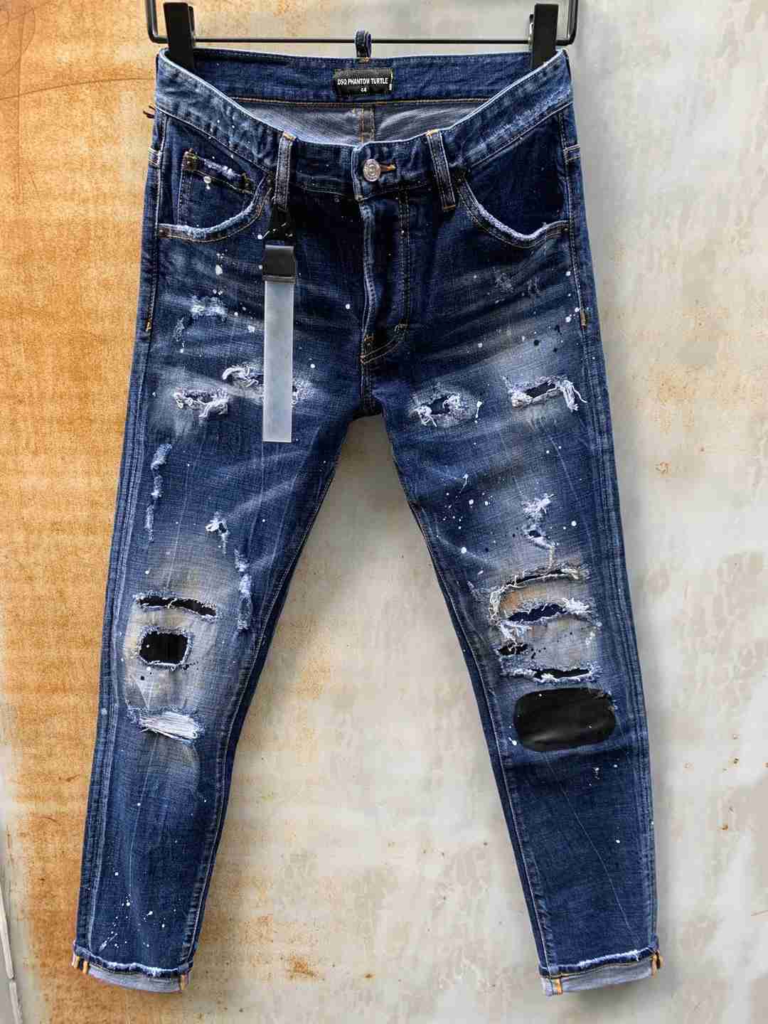DSQ PHANTOM TURTLE Men's Jeans Mens Luxury Designer Jeans Skinny Ripped Cool Guy Causal Hole Denim Fashion Brand Fit Jeans Men Washed Pants 61283, 01 
DSQ PHANTOM TURTLE Men's Jeans Mens Luxury Designer Jeans Skinny Ripped Cool Guy Causal Hole Denim Fashion Brand Fit Jeans Men Washed Pants 61283, 01