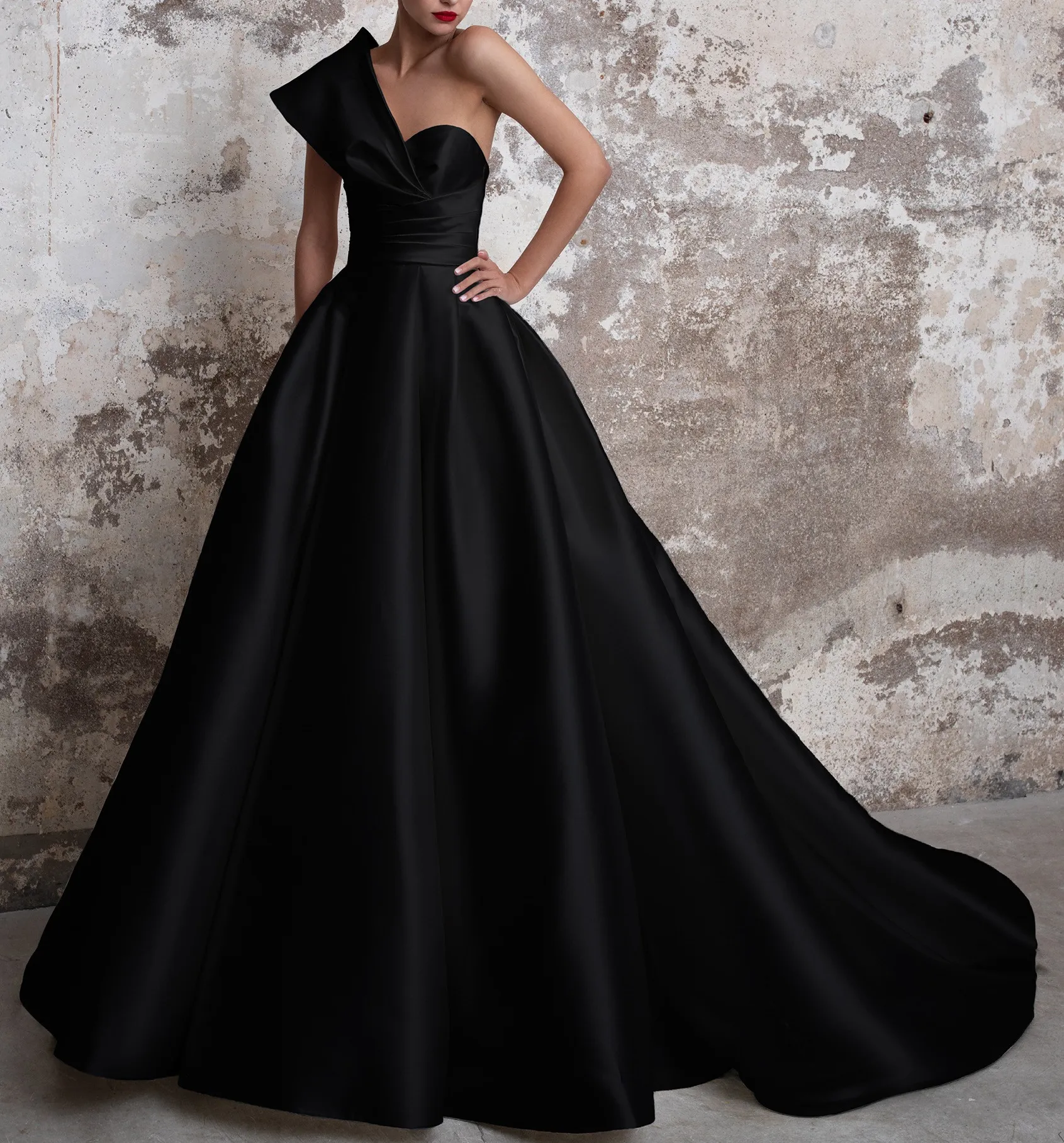 Black One-Shoulder Evening Dresses Formal Prom Party Gown A Line Floor-Length Sweep Train Satin long Backless Plus Size Custom