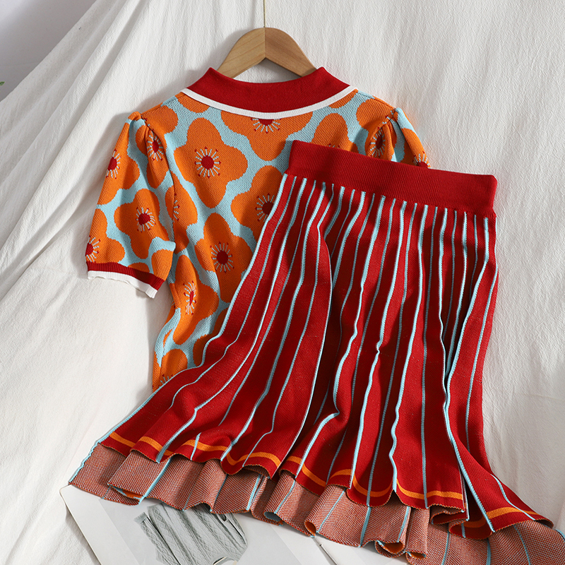 Two Piece Dress Summer Runway Knit Skirt Suit Women Short Sleeve Flower Sweater TopMini Pleated Set Girls Student 2pcs 230504