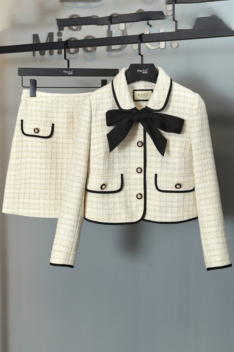 Two Piece Dress High-Quality Small Fragrant Tweed Suit Female Autumn Western Style Bow Tie Short Jacket A-line Skirt Elegant Two-Piece Suit 230504