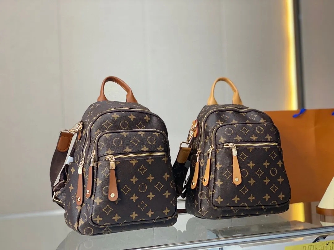 MT Luxurious Designer bag Backpack Knapsack bookbag men women school book bag lady Back pack genuine leather Presbyopic Rucksack Duffel Shoulder Bag Satchels
MT Luxurious Designer bag Backpack Knapsack bookbag men women school book bag lady Back pack genuine leather Presbyopic Rucksack Duffel Shoulder Bag Satchels