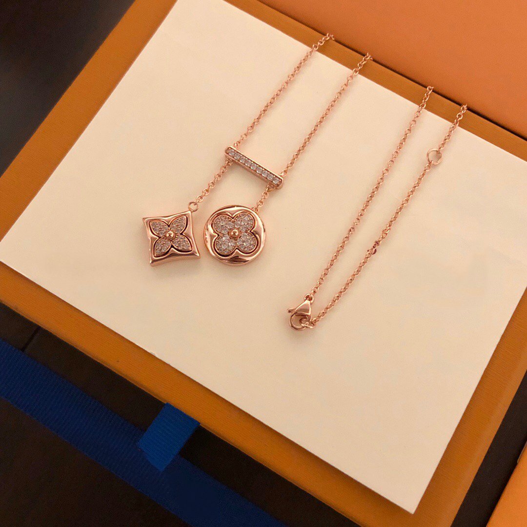 LW LOVE necklace for woman designer diamond T0P Advanced Materials official reproductions brand designer European size fashion gift for girlfriend with box 024
LW LOVE necklace for woman designer diamond T0P Advanced Materials official reproductions brand designer European size fashion gift for girlfriend with box 024