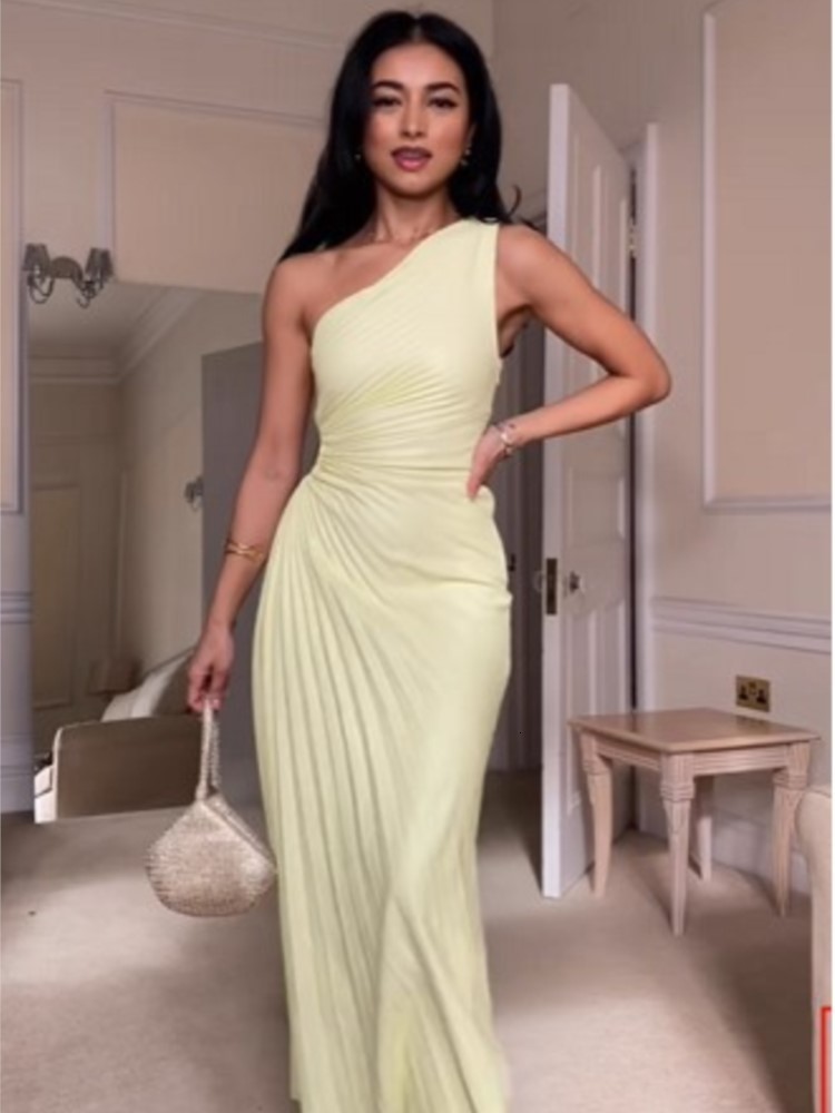 Casual Dresses Elegant One Shoulder Pleated Diagonal Collar Maxi Dresses Women Backless Sleeveless Irregular Dress Ladies Chic Evening Vestidos 230505