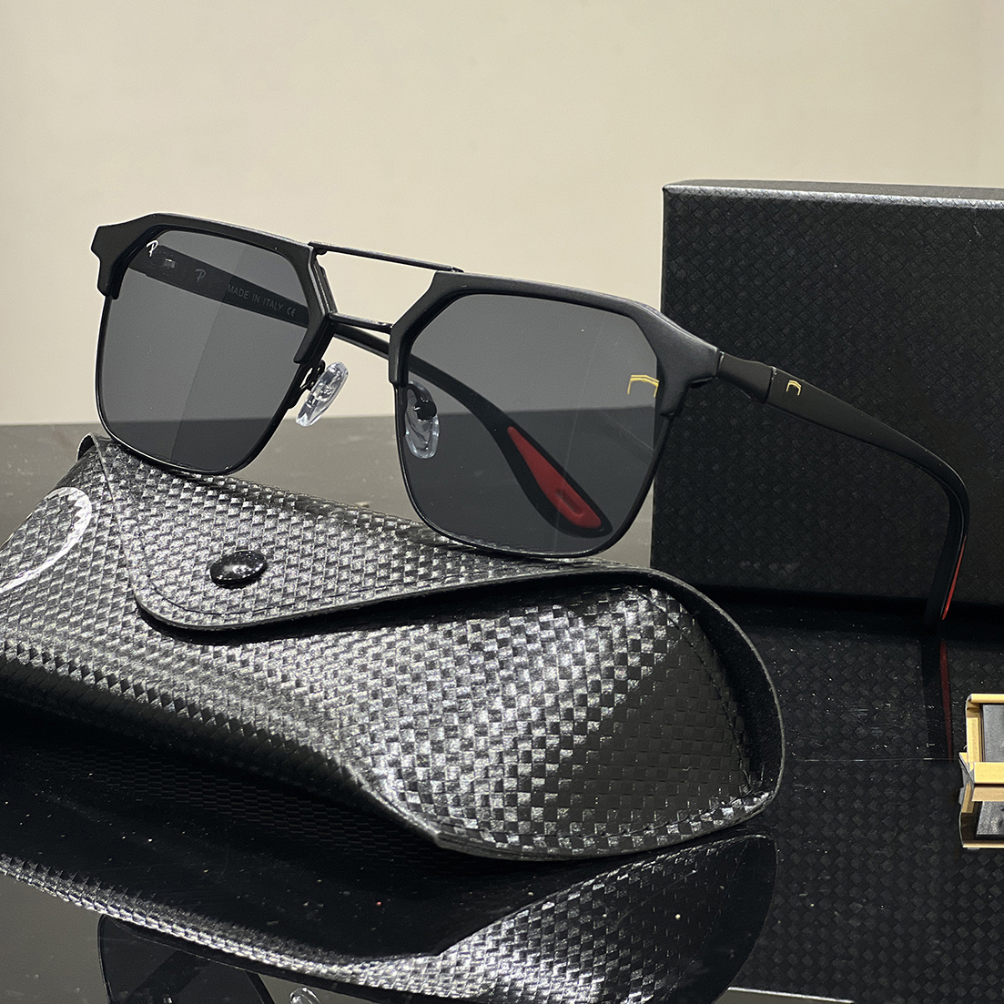 Designer sunglasses mens sunglasses Driving sunglasses for women Luxury fashion Thin leg Beach shading UV protection polarized Lightweight glasses gift with box
Designer sunglasses mens sunglasses Driving sunglasses for women Luxury fashion Thin leg Beach shading UV protection polarized Lightweight glasses gift with box