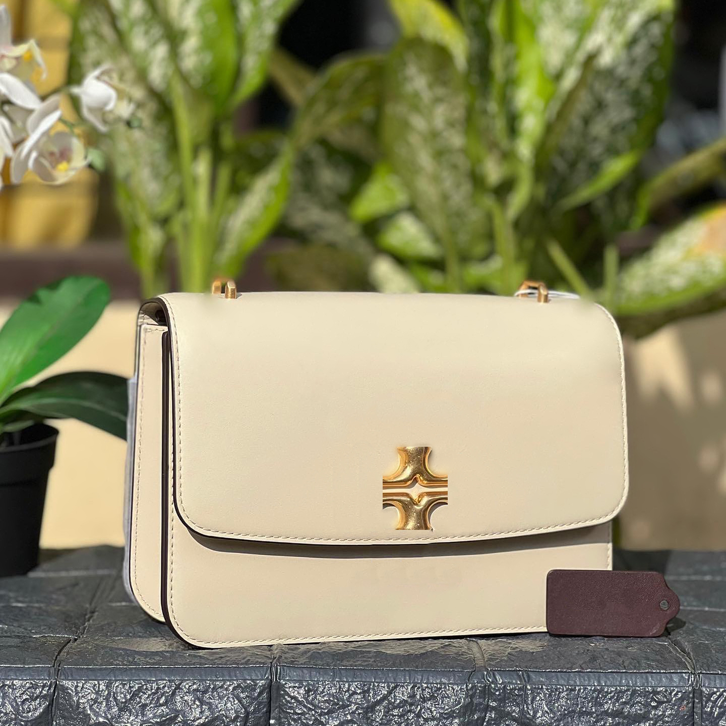Genuine leather baguette flap clutch bags luxury tote small handbag shoulder designer bag womens mans classic cross body saddle lady summer travel chains bag wallet, White
Genuine leather baguette flap clutch bags luxury tote small handbag shoulder designer bag womens mans classic cross body saddle lady summer travel chains bag wallet, White