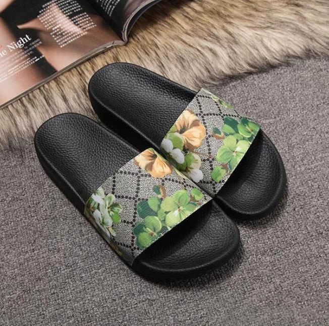 2023 Designer Rubber Slide Sandal Floral Brocade Men Slipper Gear Bottoms Flip Flops Women Striped Beach Causal Slipper With Box US35-45
2023 Designer Rubber Slide Sandal Floral Brocade Men Slipper Gear Bottoms Flip Flops Women Striped Beach Causal Slipper With Box US35-45