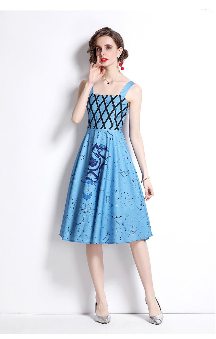 Casual Dresses Runway Midi Dress Summer Cute Women Vintage Print Spaghetti Strap Blue Party Pleated Vestidos Robe Femme N6539