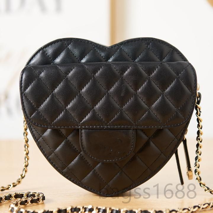 Mirror quality Sheepskin AS3191 Heart Clutch With Chain Bag Designer Women Cross Body Bags 18CM Luxuries Designers Shoulder Bags, White
Mirror quality Sheepskin AS3191 Heart Clutch With Chain Bag Designer Women Cross Body Bags 18CM Luxuries Designers Shoulder Bags, White
