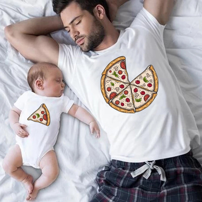 Family Matching Outfits Summer Family Matching T Shirt Pizza Cartoon Pattern Dad Son Mom Daughter T-shirts Top Fashion Cotton Short Sleeve Clothes 230