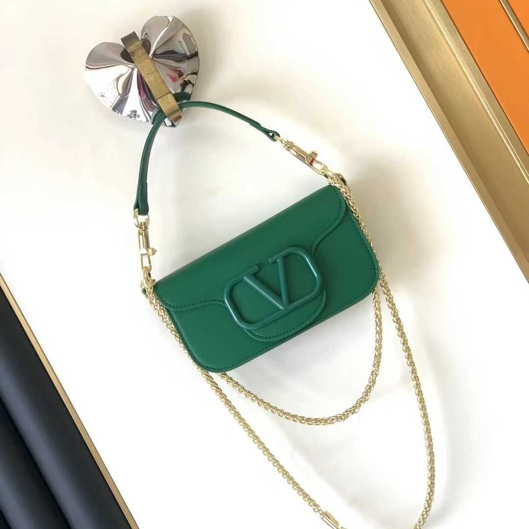 Women's Women Bags Cowhide Luxurys Valentiones Designer Handbag Gold Chain Shoulder Crossbody Colorful Buckle Mini Underarm 6 EZVZ, Black small size 20cm in length
Women's Women Bags Cowhide Luxurys Valentiones Designer Handbag Gold Chain Shoulder Crossbody Colorful Buckle Mini Underarm 6 EZVZ, Black small size 20cm in length