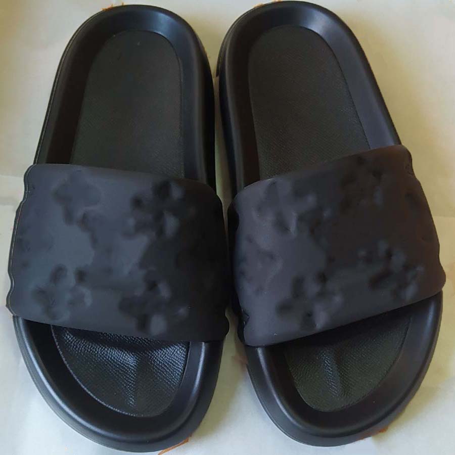 Designer Sandals Slippers slides Beach Classic Flat sandals Luxury Summer Lady Leather Flip Flops Women Slides566, # 6
Designer Sandals Slippers slides Beach Classic Flat sandals Luxury Summer Lady Leather Flip Flops Women Slides566, # 6