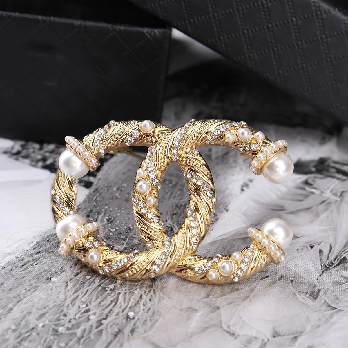 20Style Luxury Famous Designer Brand Brooch Fashion Style Brooches Suit Pin Clothing Decoration Jewelry Accessories Gift High Quality