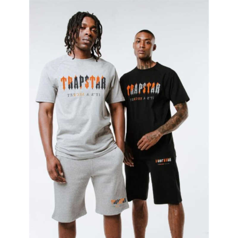 Designer Fashion Clothing Tees Tshirt trapstar Orange Grey Towel Embroidered Sports Casual Set Mens Womens Short Sleeve Tshirt ShortsCasual Cotton Streetwear Top, Black t-shirt
Designer Fashion Clothing Tees Tshirt trapstar Orange Grey Towel Embroidered Sports Casual Set Mens Womens Short Sleeve Tshirt ShortsCasual Cotton Streetwear Top, Black t-shirt