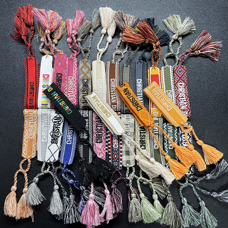 Chain Brand Braided Bracelet Adjustable Rope For Women woven Letter Embroidery Tassel Friendship Lovers Gift 230504
Chain Brand Braided Bracelet Adjustable Rope For Women woven Letter Embroidery Tassel Friendship Lovers Gift 230504